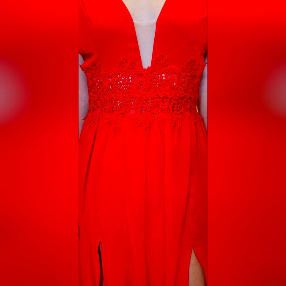 Soiéblu red formal gown